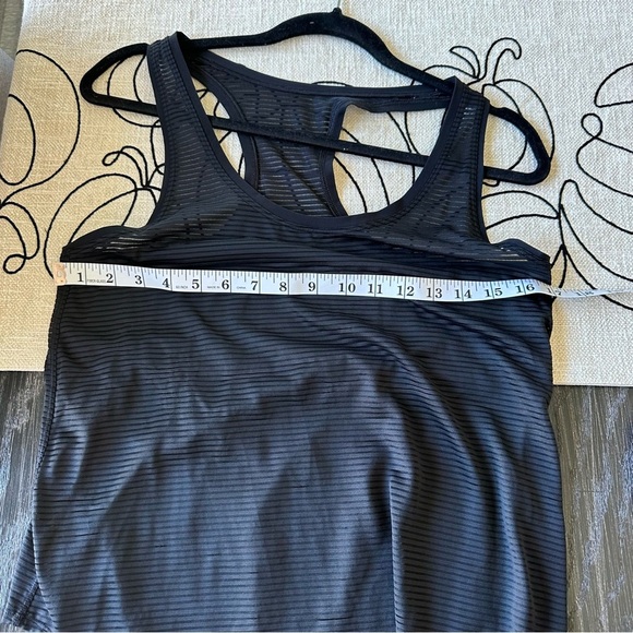 Lululemon All Love Racerback Tank Striped Mesh in Black, Size 10 - Picture 13 of 13